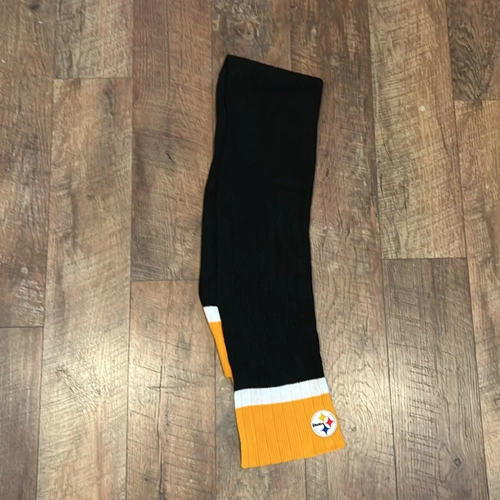 PITTSBURGH STEELERS NFL SCARF